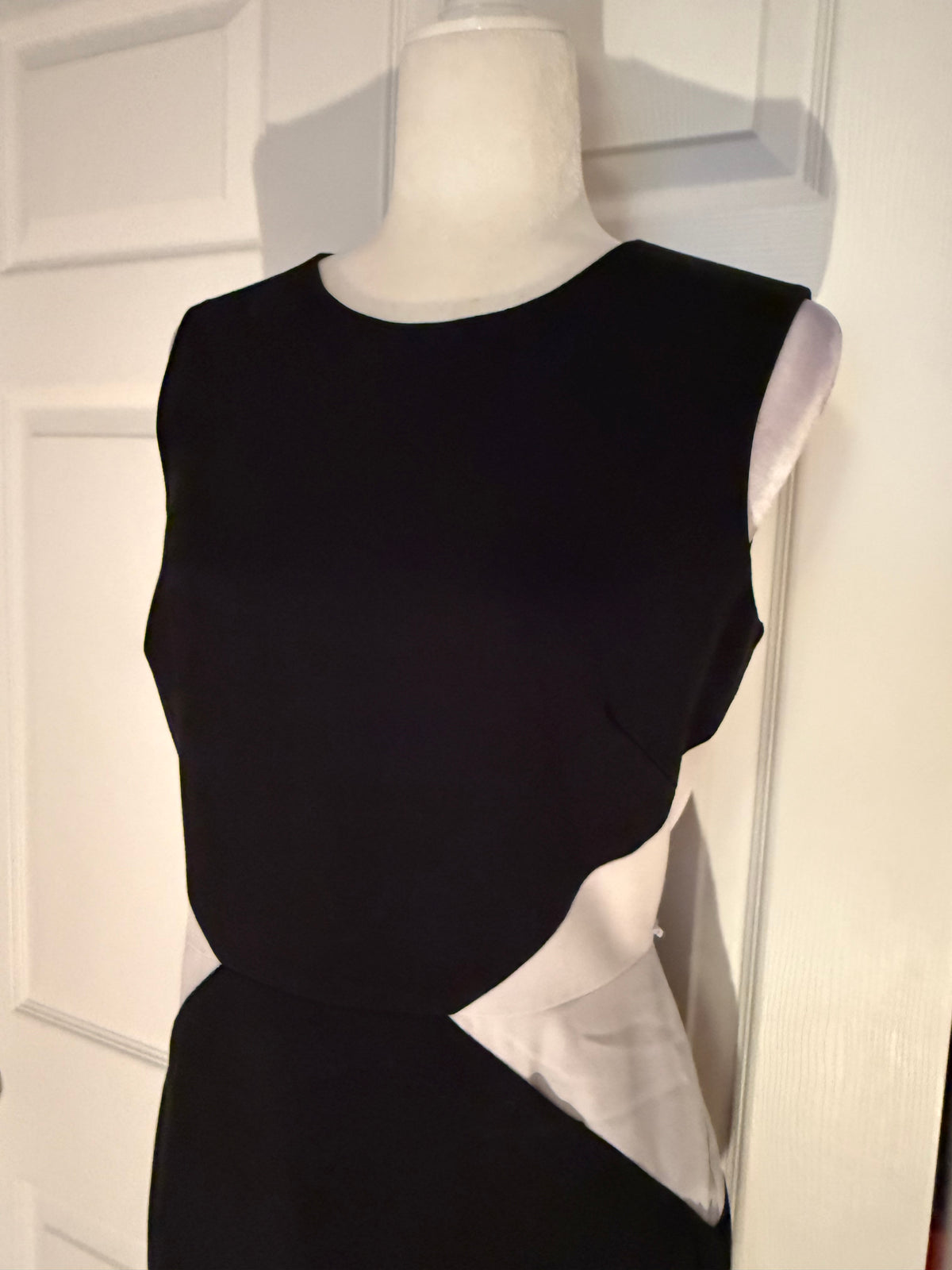 Calvin Klein Black/White Hourglass Illusion Dress