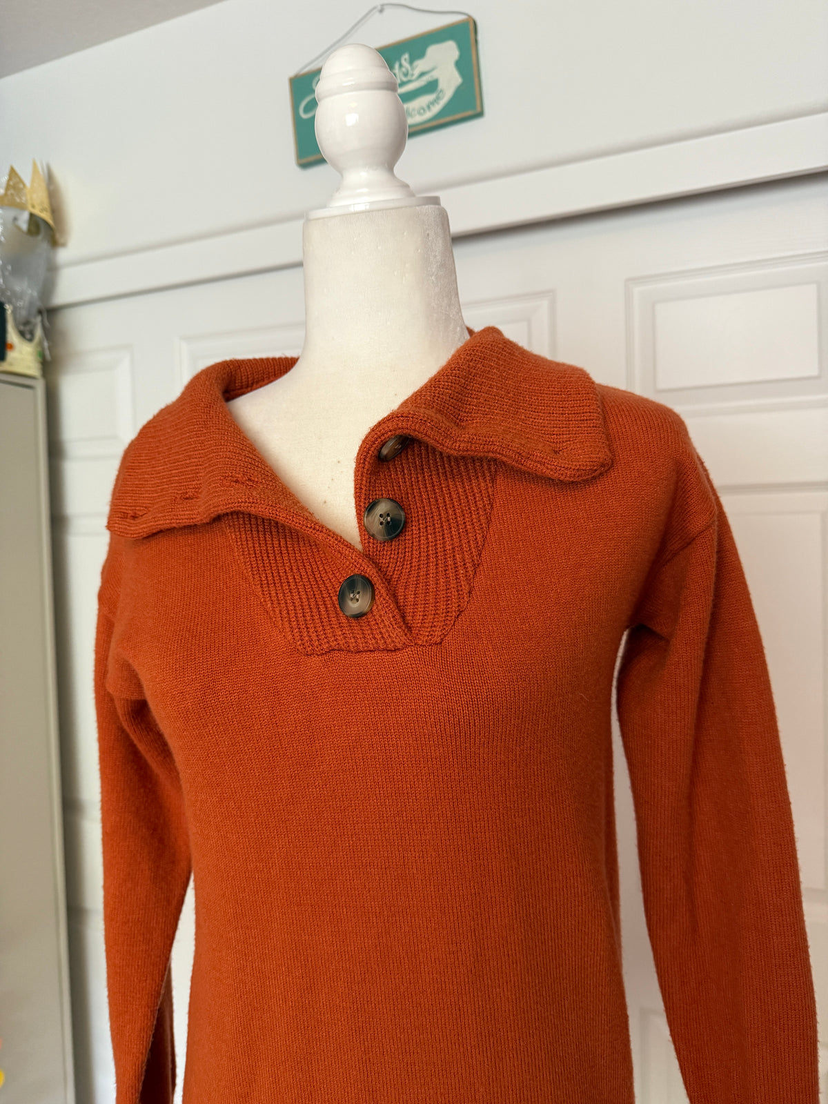 KIRUNDO Long Sleeve Turtleneck Sweater Dress in Rust/Orange