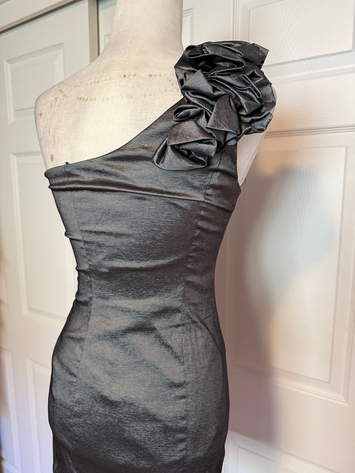 Hailey Logan by Adrianna Papell One Shoulder Bodycon Mini Dress - Gunmetal