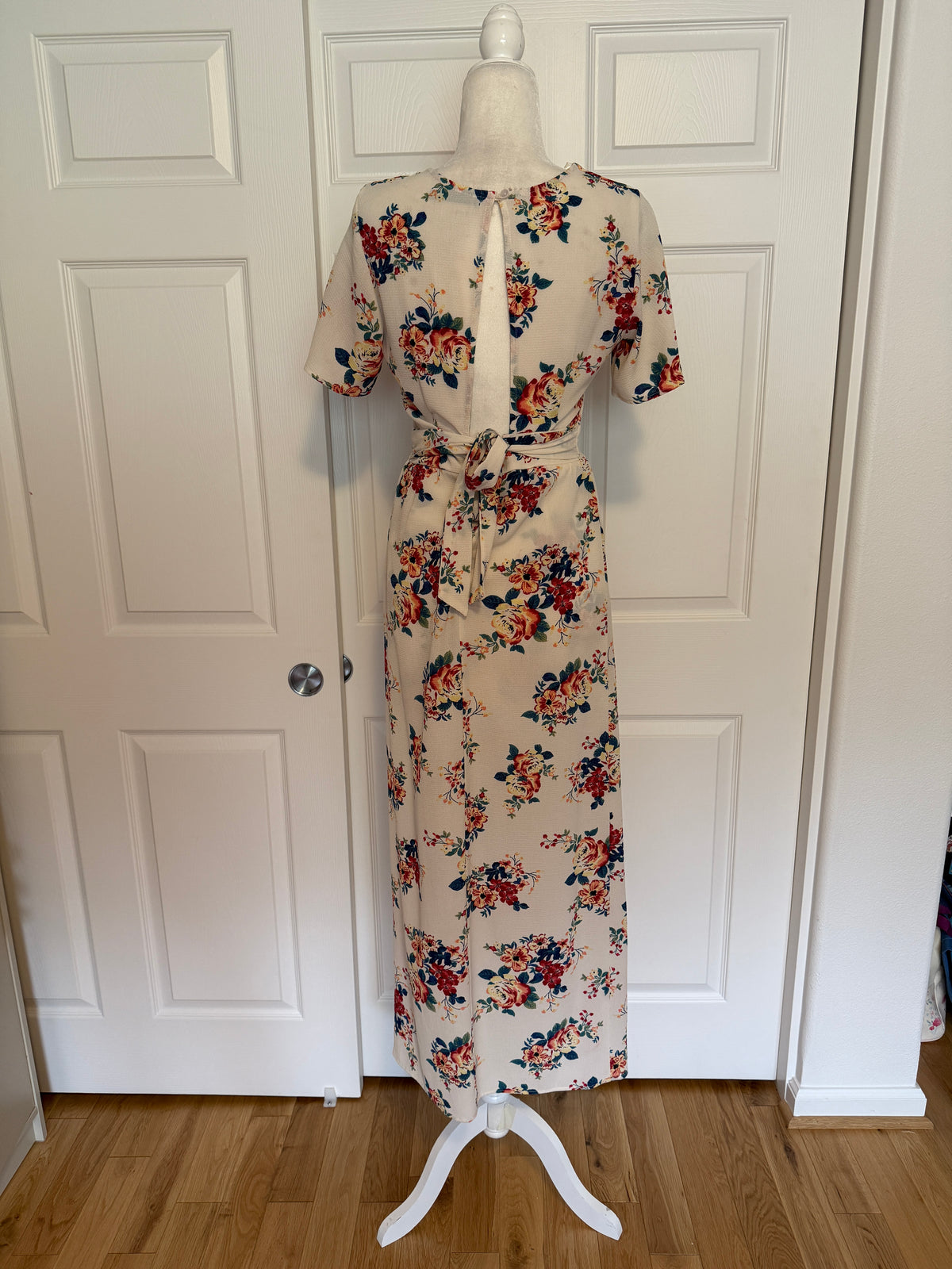 Crystal Sky by Francesca’s Ivory Floral Romper Dress