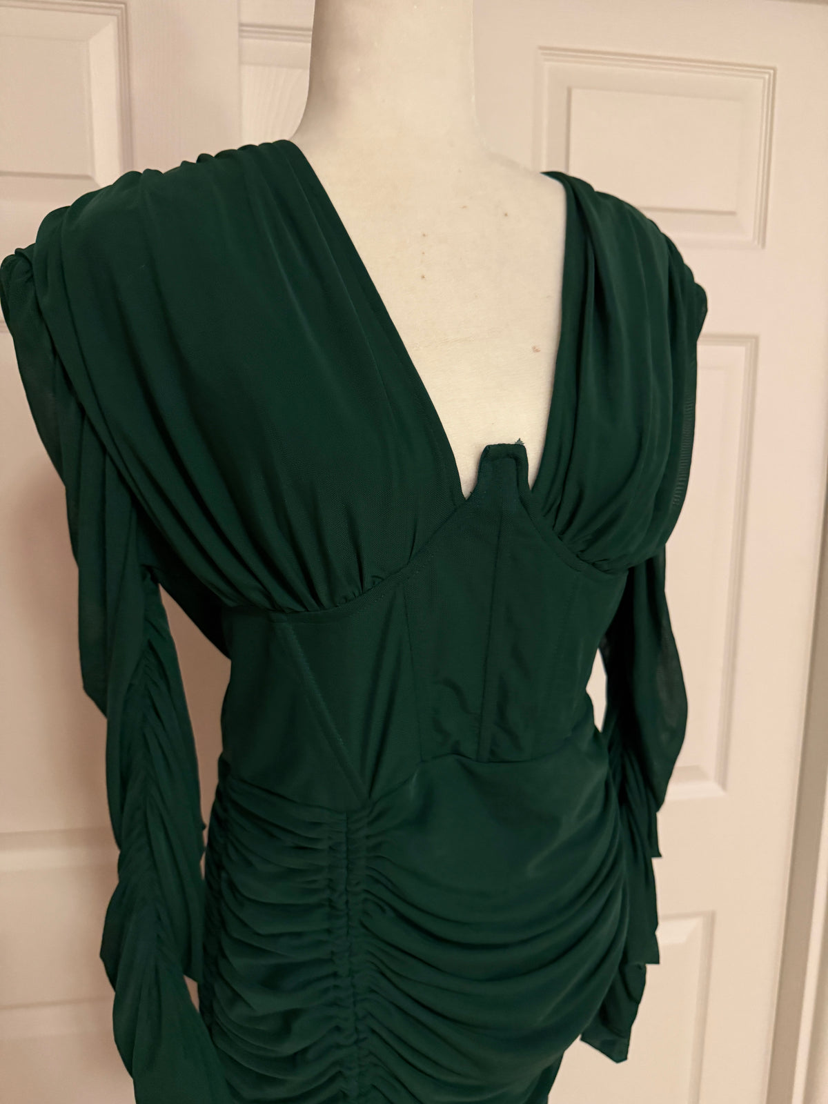 NWT PrettyLittleThing Green Corset Long Sleeved Ruched Midi Dress Sz 12