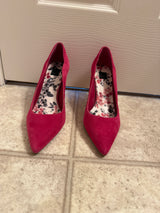 White House Black Market Fuchsia Lana Cardinal Suede Pointy Pumps