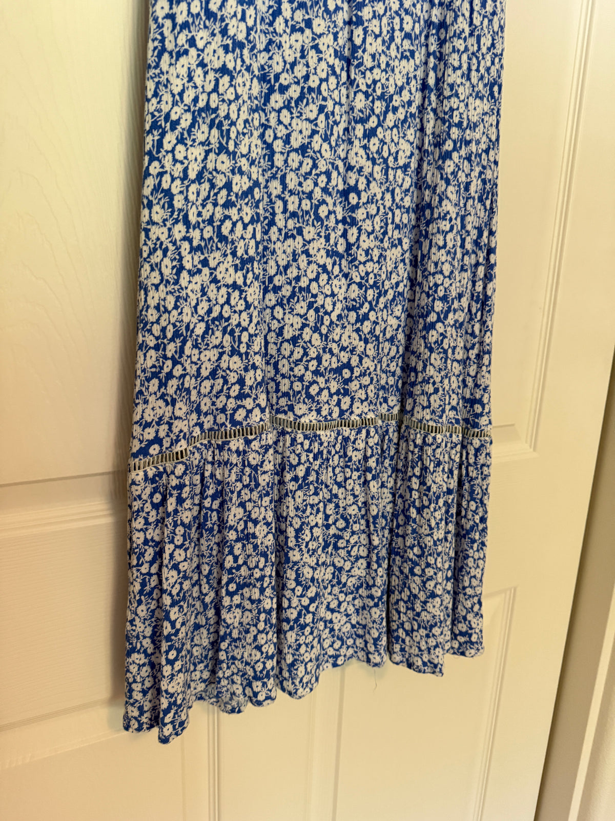 Lost + Wander Pick Me Blue Floral Print Midi Dress size S