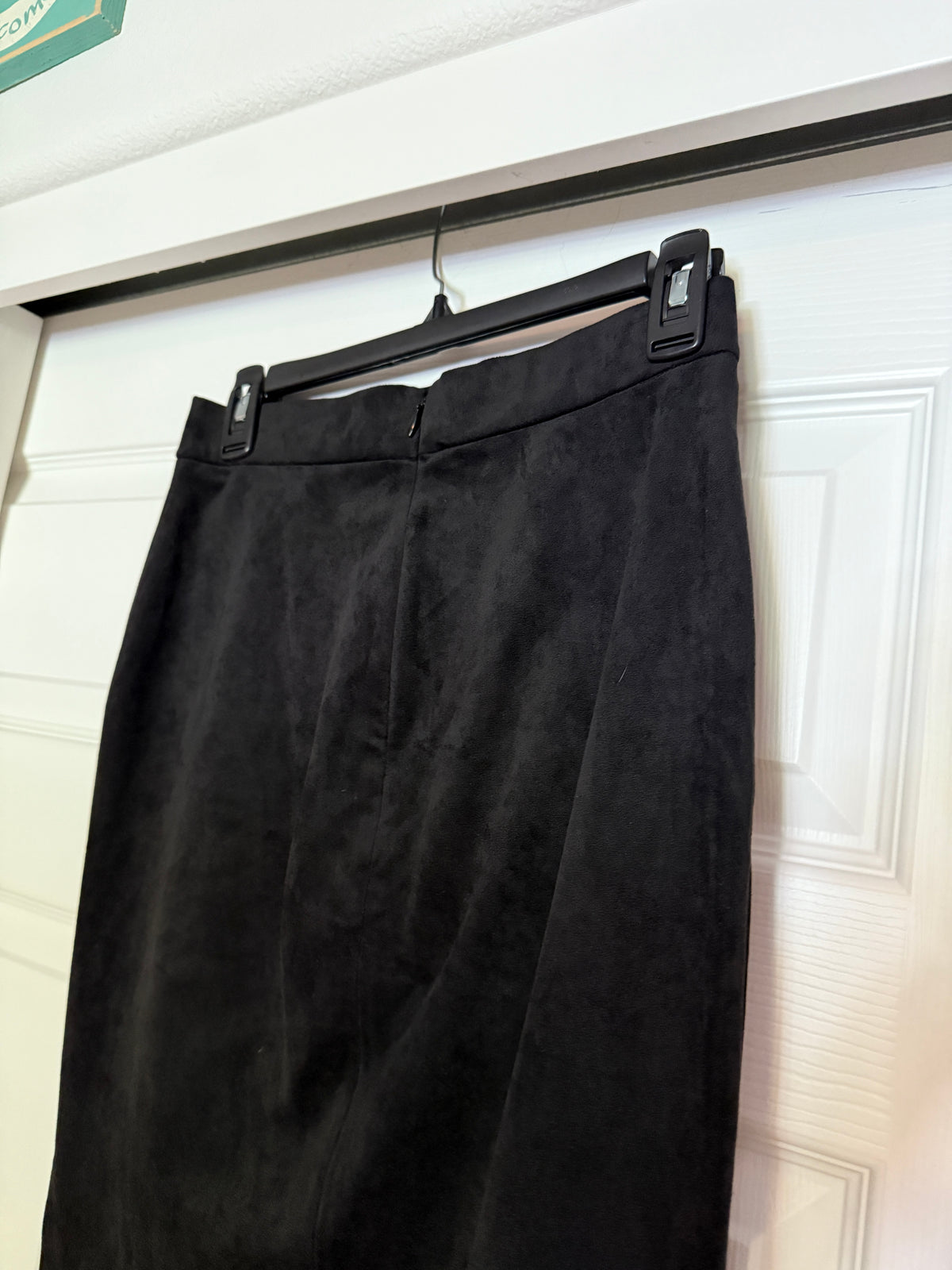 Wilfred Free by Aritzia Faux Suede Midi Pencil Skirt with Slits in Black Size 2