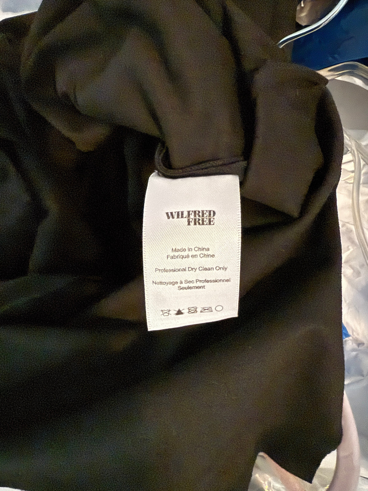 Wilfred Free by Aritzia Faux Suede Midi Pencil Skirt with Slits in Black Size 2