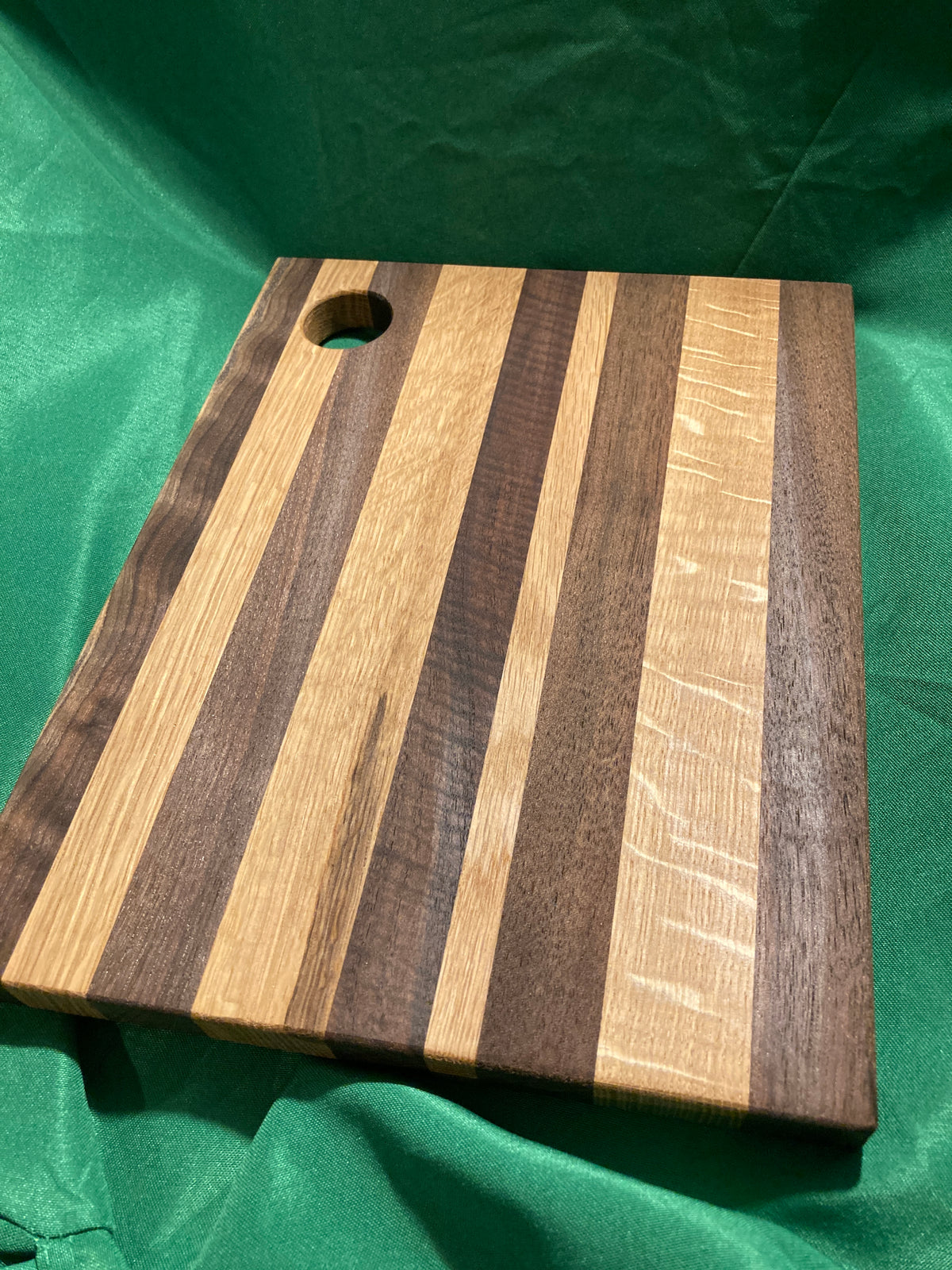 Medium charcuterie board w/hanging hole.