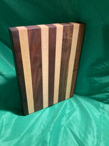 Medium cutting board w/ juice groove