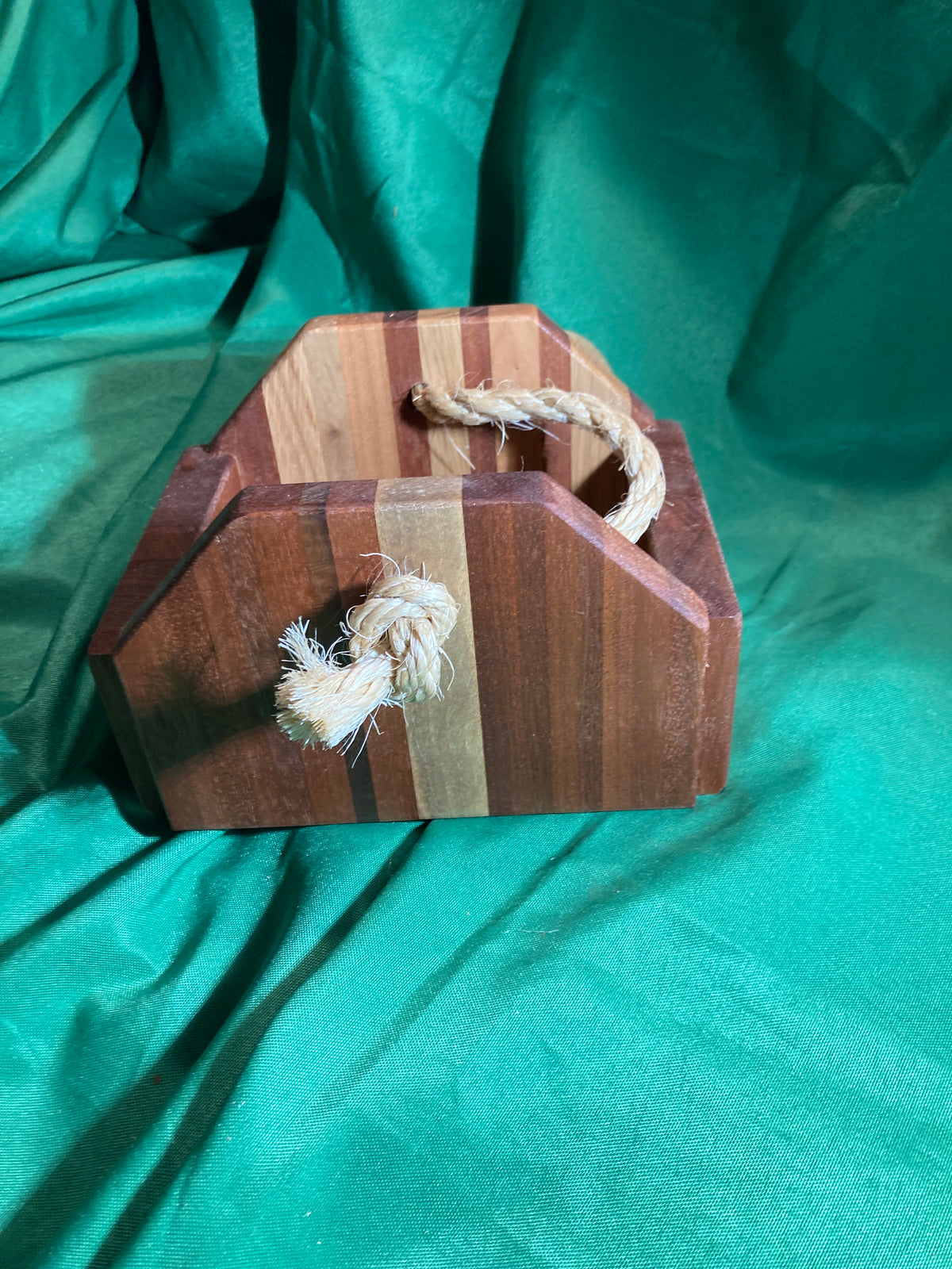 Wood box with rope handle. Home decor. Bathroom decor. Small storage. Reclaimed wood. Handmade gift. High quality. Oak wood. Sapele wood. Walnut wood. Cherry wood.