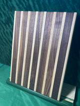 Medium wood cutting board